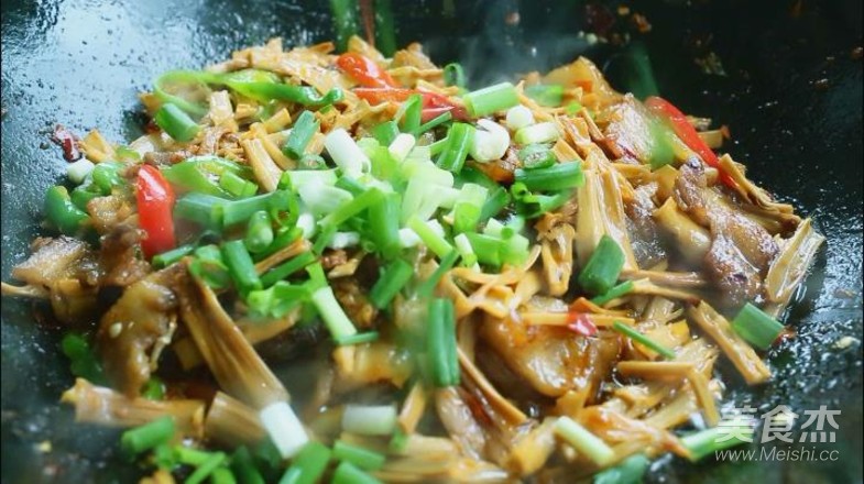 筍干炒回鍋肉的做法-家常味炒菜譜