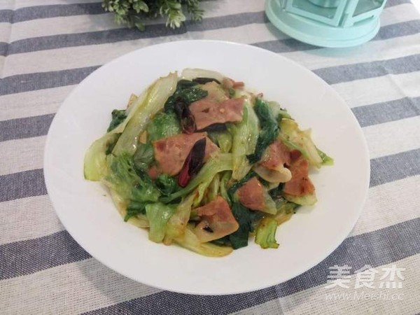 培根熗炒西生菜的做法-咸鮮味炒菜譜