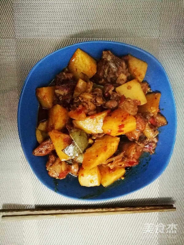 新疆大盤雞的做法-麻辣味燉菜譜