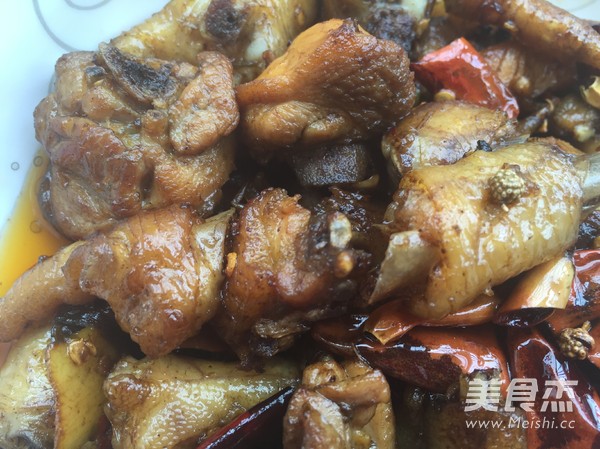 辣子雞爪的做法-香辣味炒菜譜