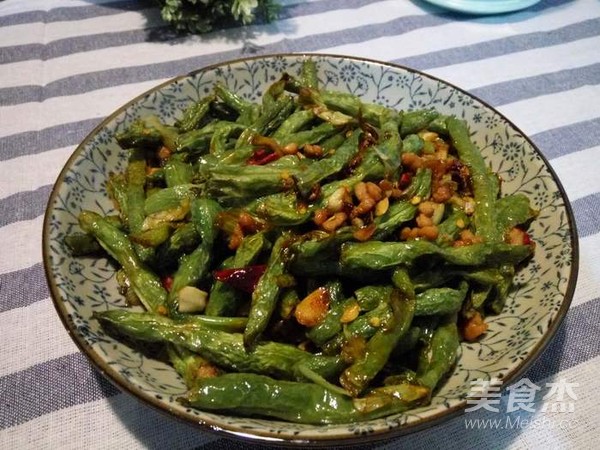 干煸四季豆的做法-家常味干煸菜譜