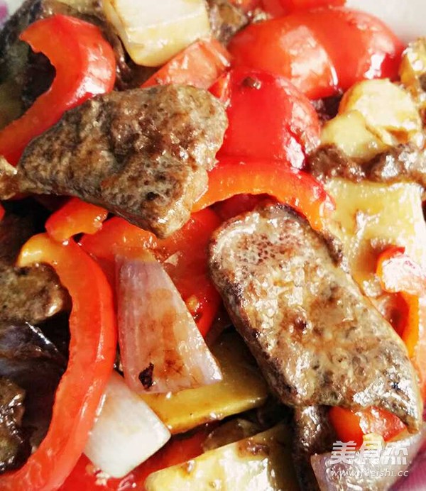 紅椒炒豬肝的做法-家常味炒菜譜