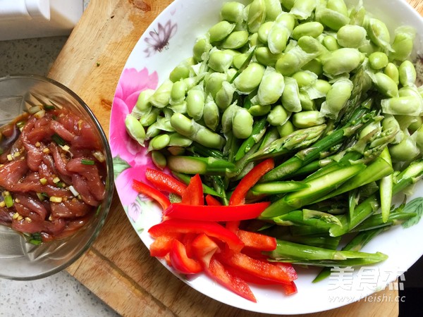 蘆筍肉絲的做法-家常味炒菜譜