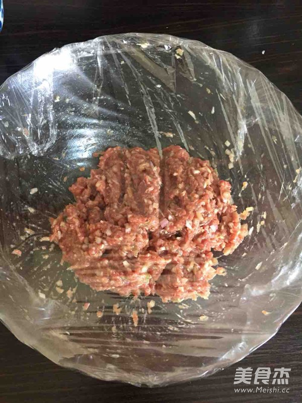 千層牛肉酥餅的做法-五香味烤菜譜