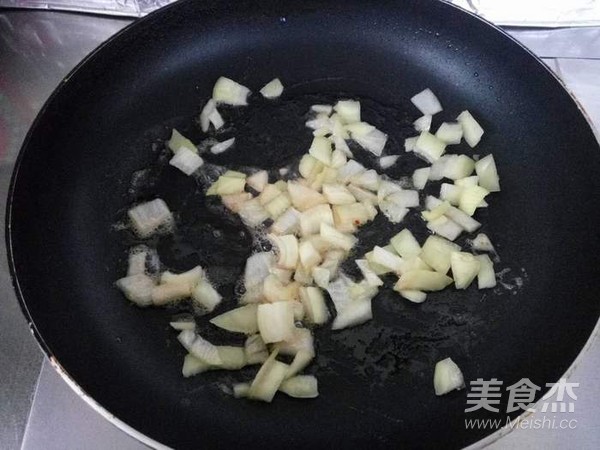 咖喱培根焗飯的做法-咖喱味烘焙菜譜
