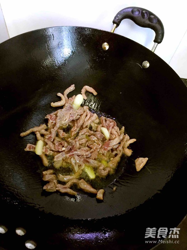 青椒肉絲的做法-家常味炒菜譜