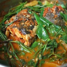 用潮白黑魚做韓國辣魚湯的做法-香辣味煮菜譜