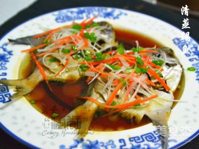 健康美味的清蒸鯧魚的做法-咸鮮味蒸菜譜