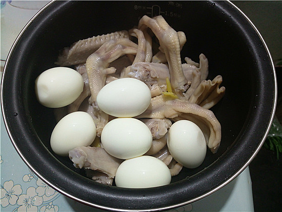 鹵鴨掌鴨翅的做法-五香味鹵菜譜