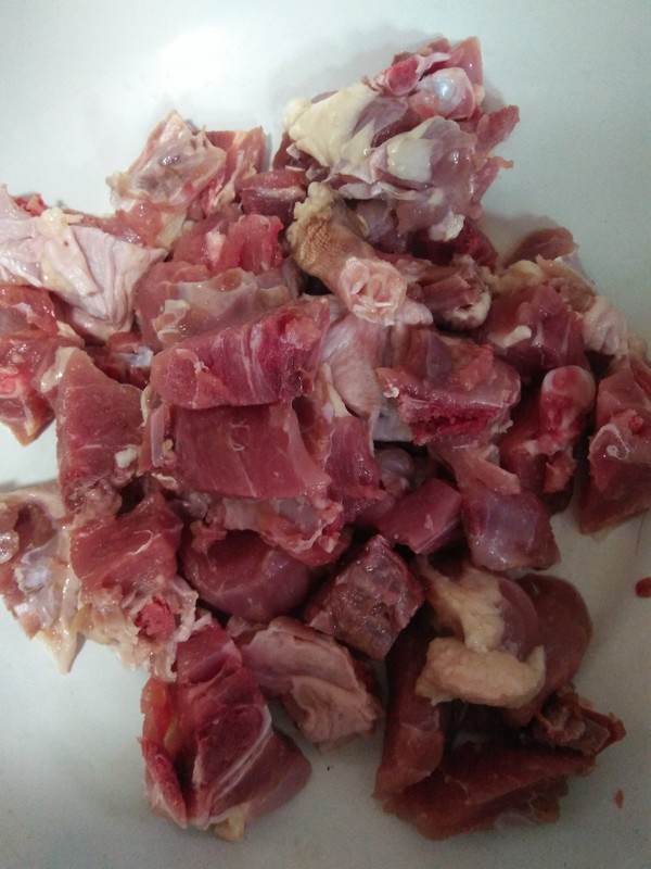 新鮮豌豆燒鴨子的做法-咸鮮味燒菜譜