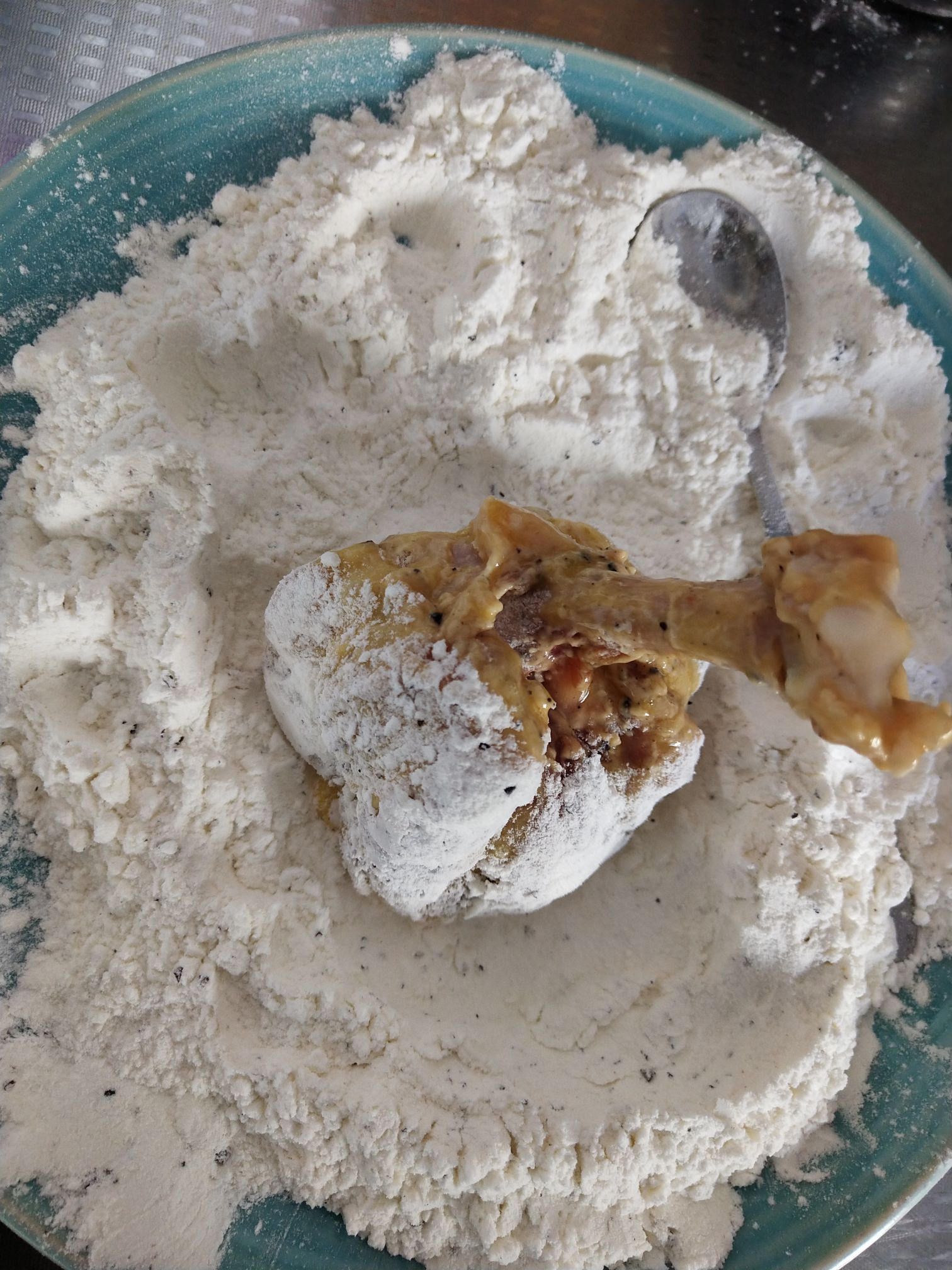 黑椒黃金錘的做法-黑椒味炸菜譜