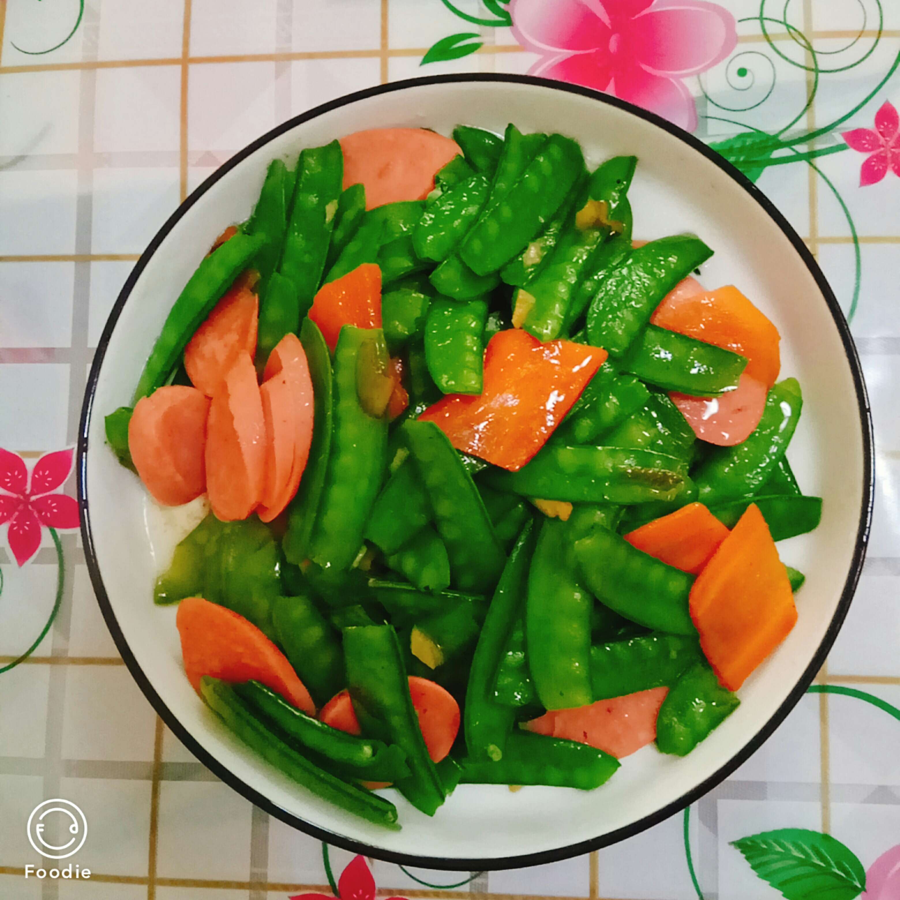 荷蘭豆火腿腸的做法-家常味炒菜譜