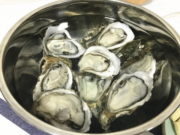 蒜蓉烤生蠔的做法-咸鮮味烤菜譜