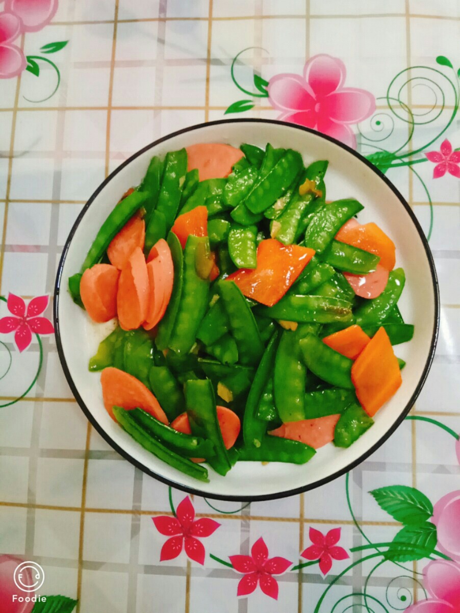 荷蘭豆火腿腸的做法-家常味炒菜譜