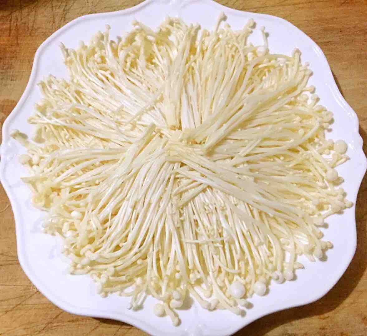 蒜蓉海蝦蒸金針菇的做法-家常味蒸菜譜