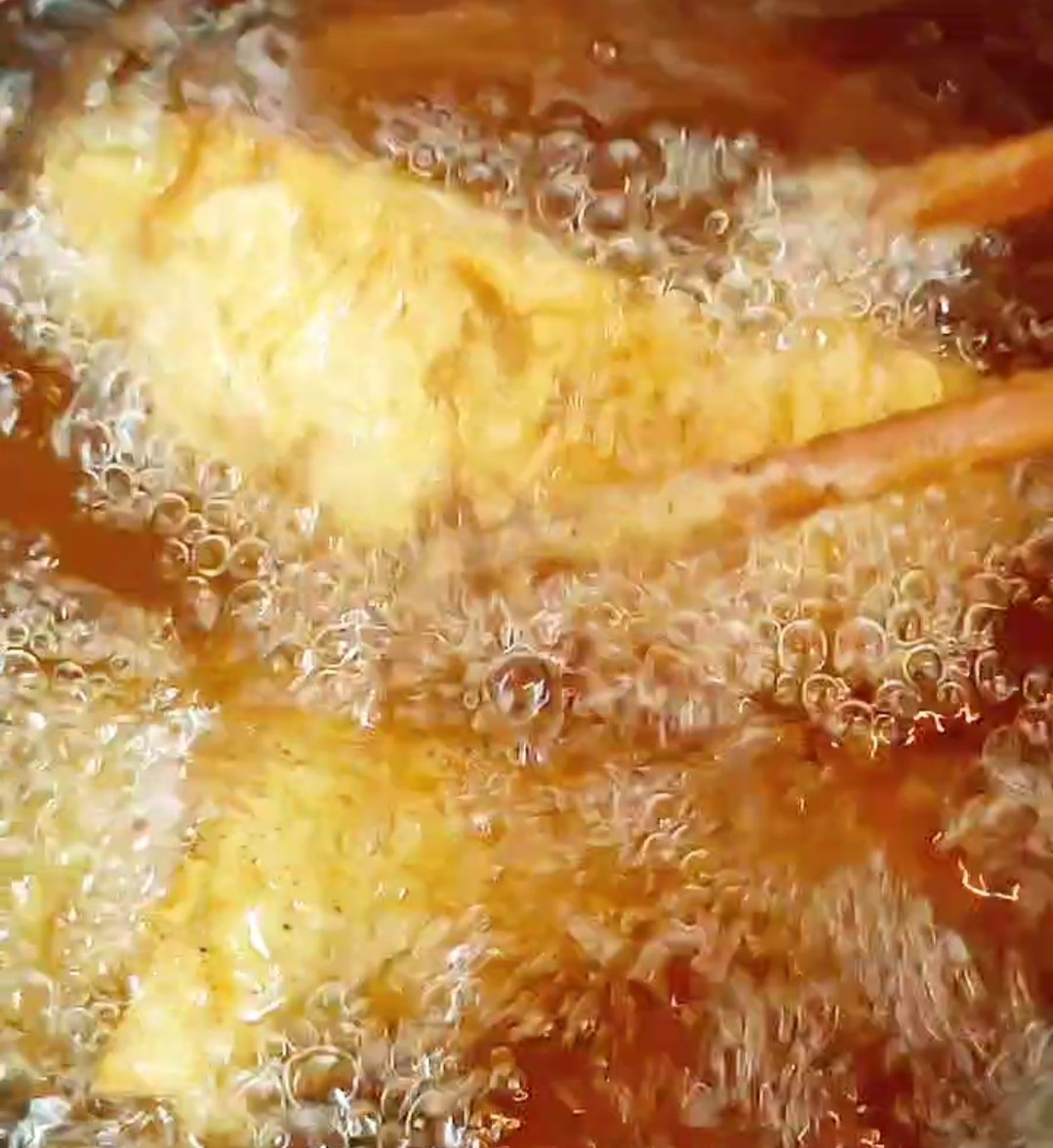 韓式炸雞的做法-酸辣味炸菜譜