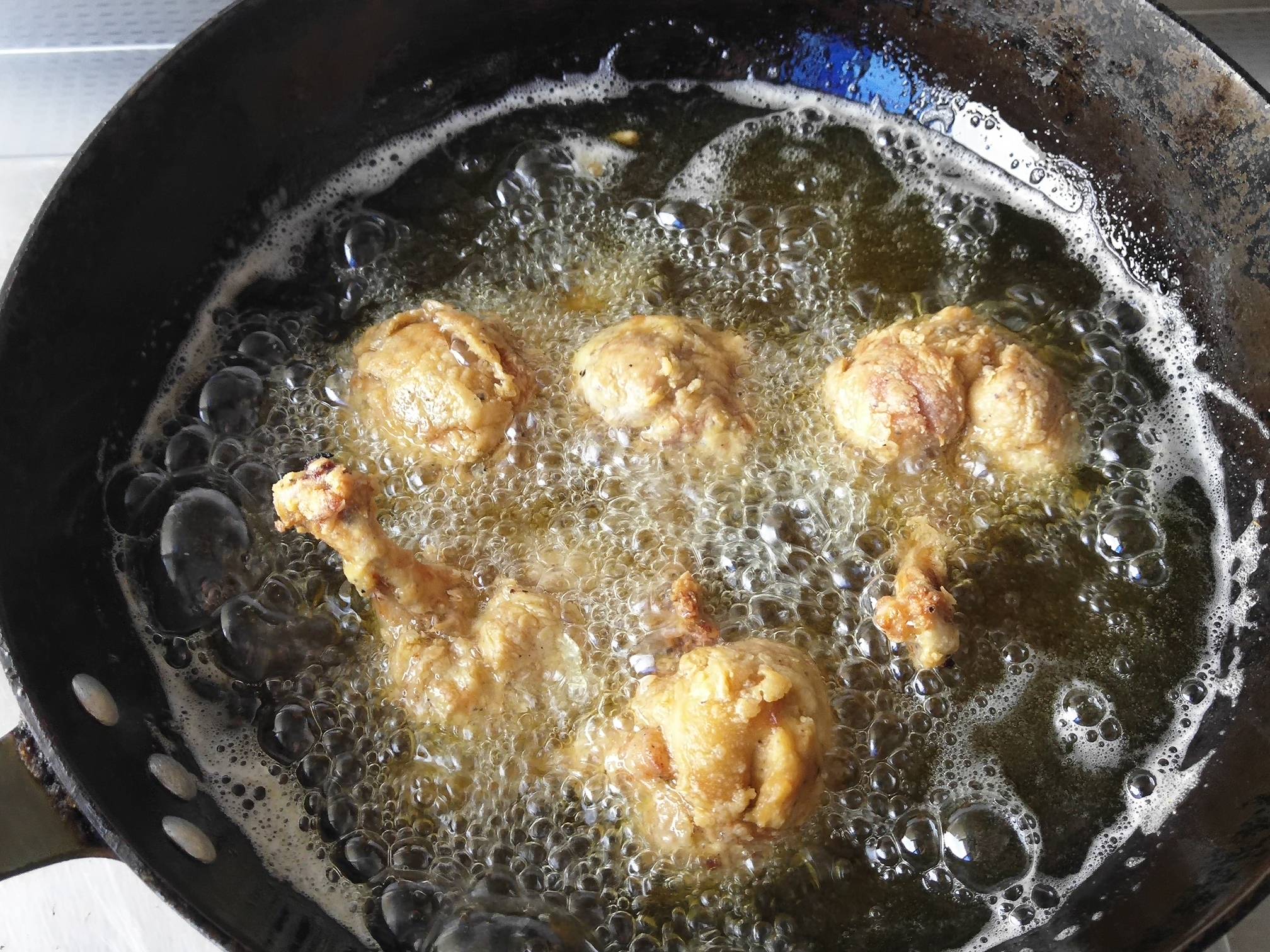 黑椒黃金錘的做法-黑椒味炸菜譜