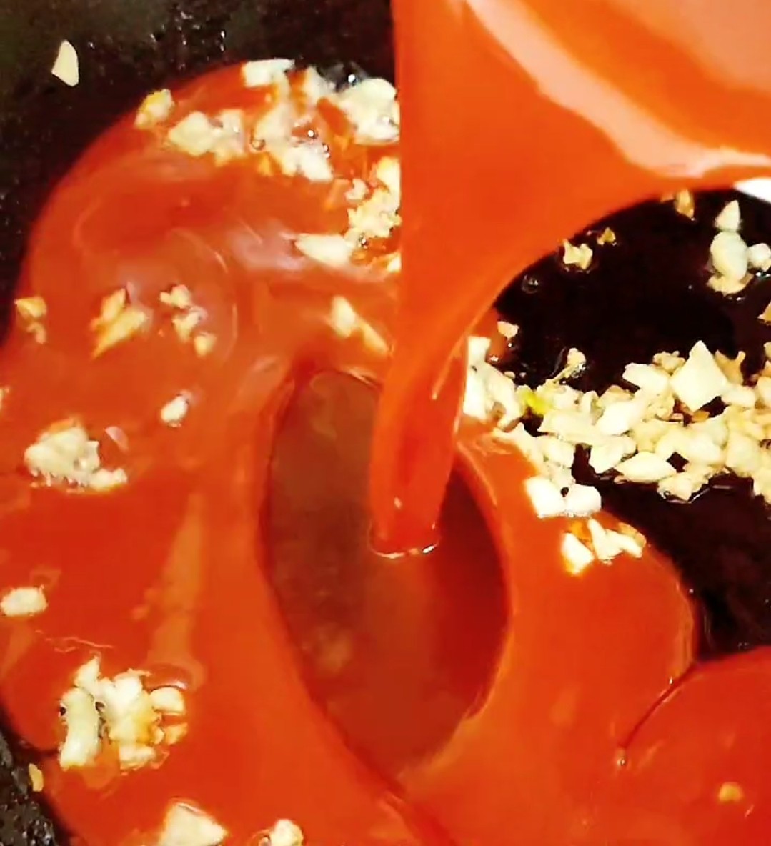 韓式炸雞的做法-酸辣味炸菜譜