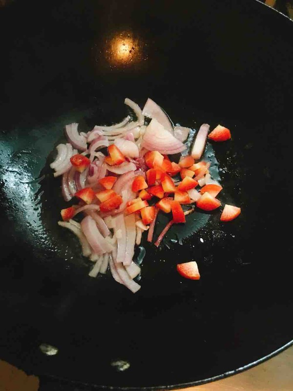 咖喱雞肉燜飯的做法-咖喱味燜菜譜