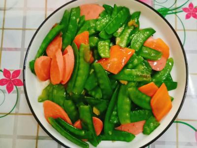 荷蘭豆火腿腸的做法-家常味炒菜譜