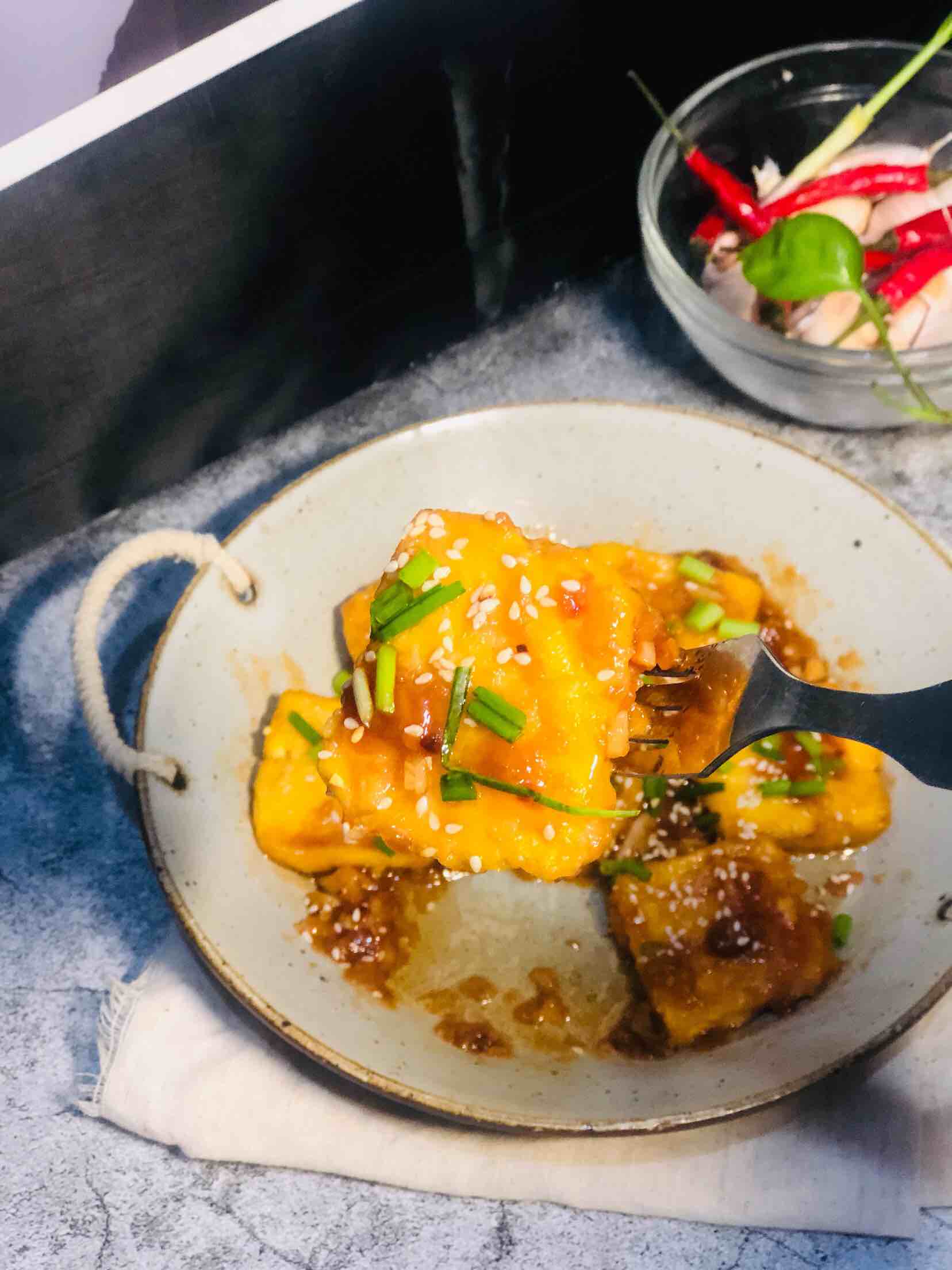 秘制酸酸甜甜的脆皮豆腐的做法-酸甜味燒菜譜