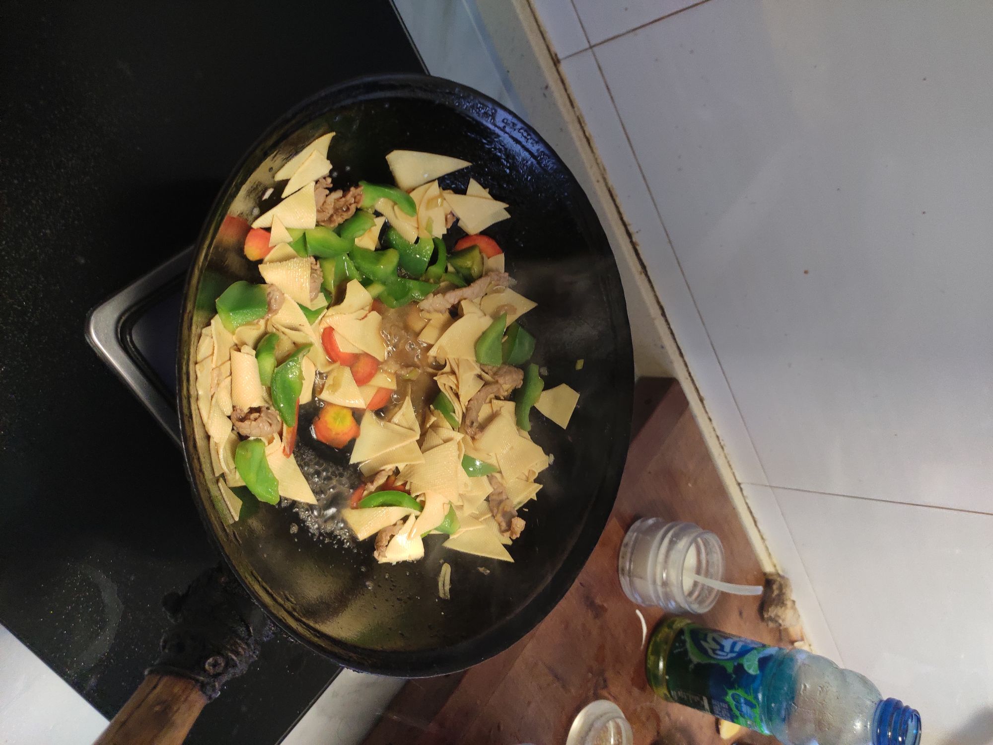 肉炒干豆腐的做法-咸鮮味炒菜譜