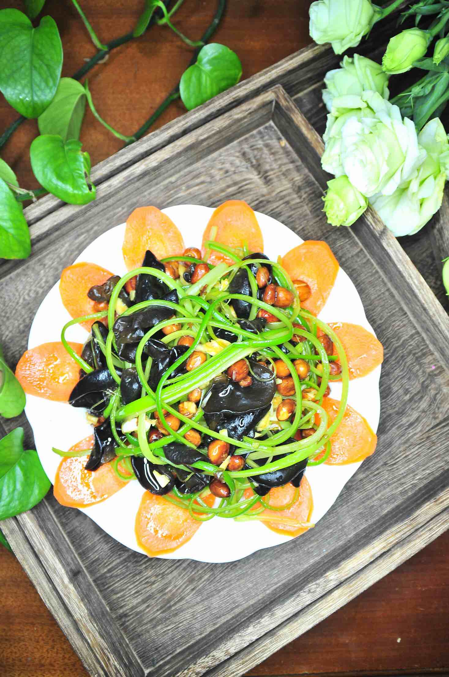 涼拌蒜薹的做法-家常味拌菜譜-易網健康養生網 涼拌蒜薹的做法-家常味拌菜譜