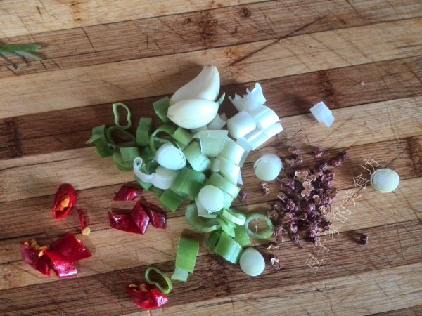 炒雞腿的做法-家常味炒菜譜