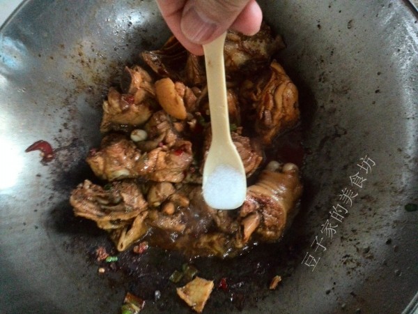 炒雞腿的做法-家常味炒菜譜