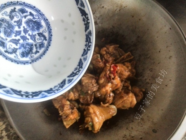 炒雞腿的做法-家常味炒菜譜