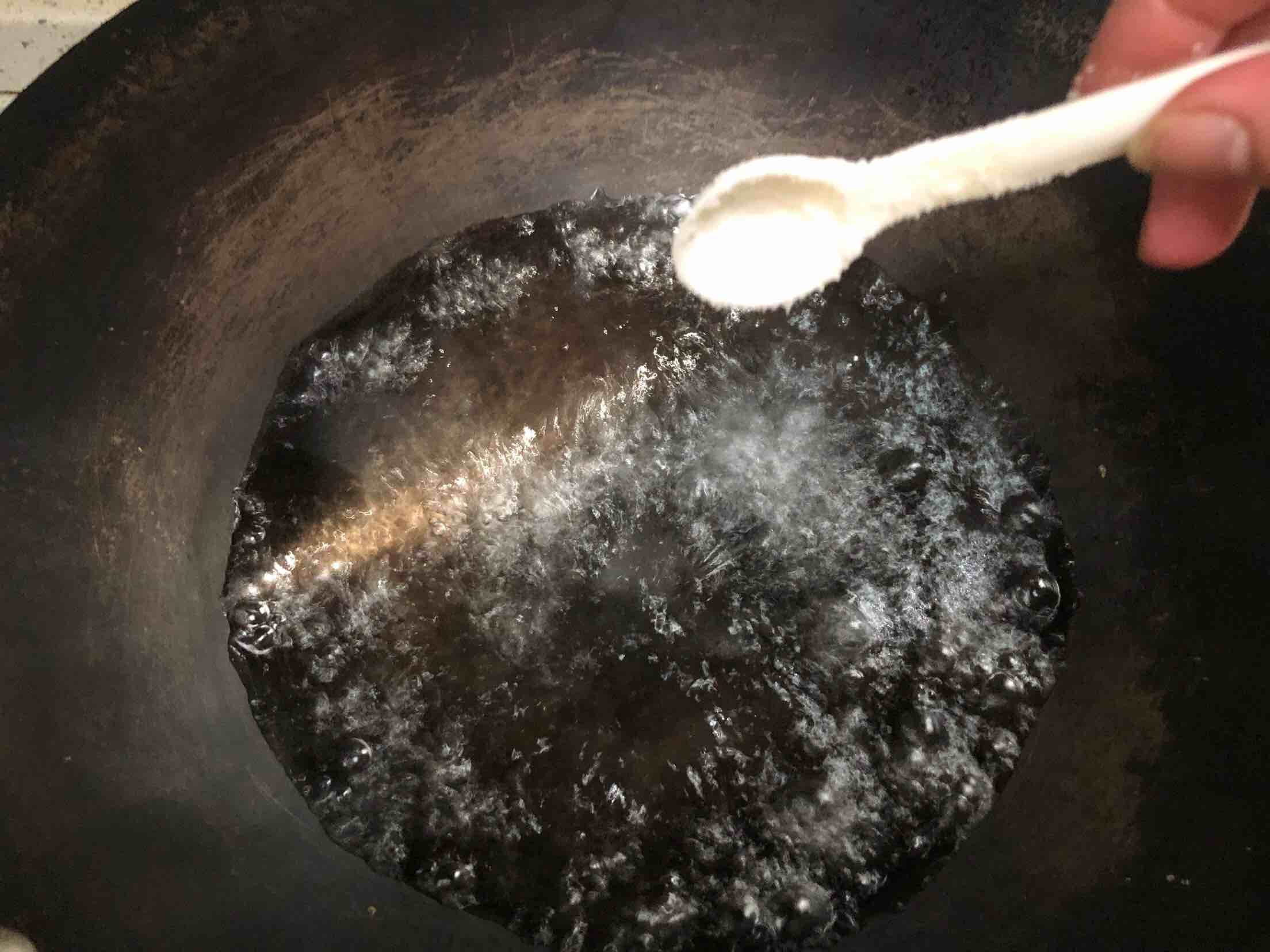 椒鹽平菇的做法-家常味炸菜譜