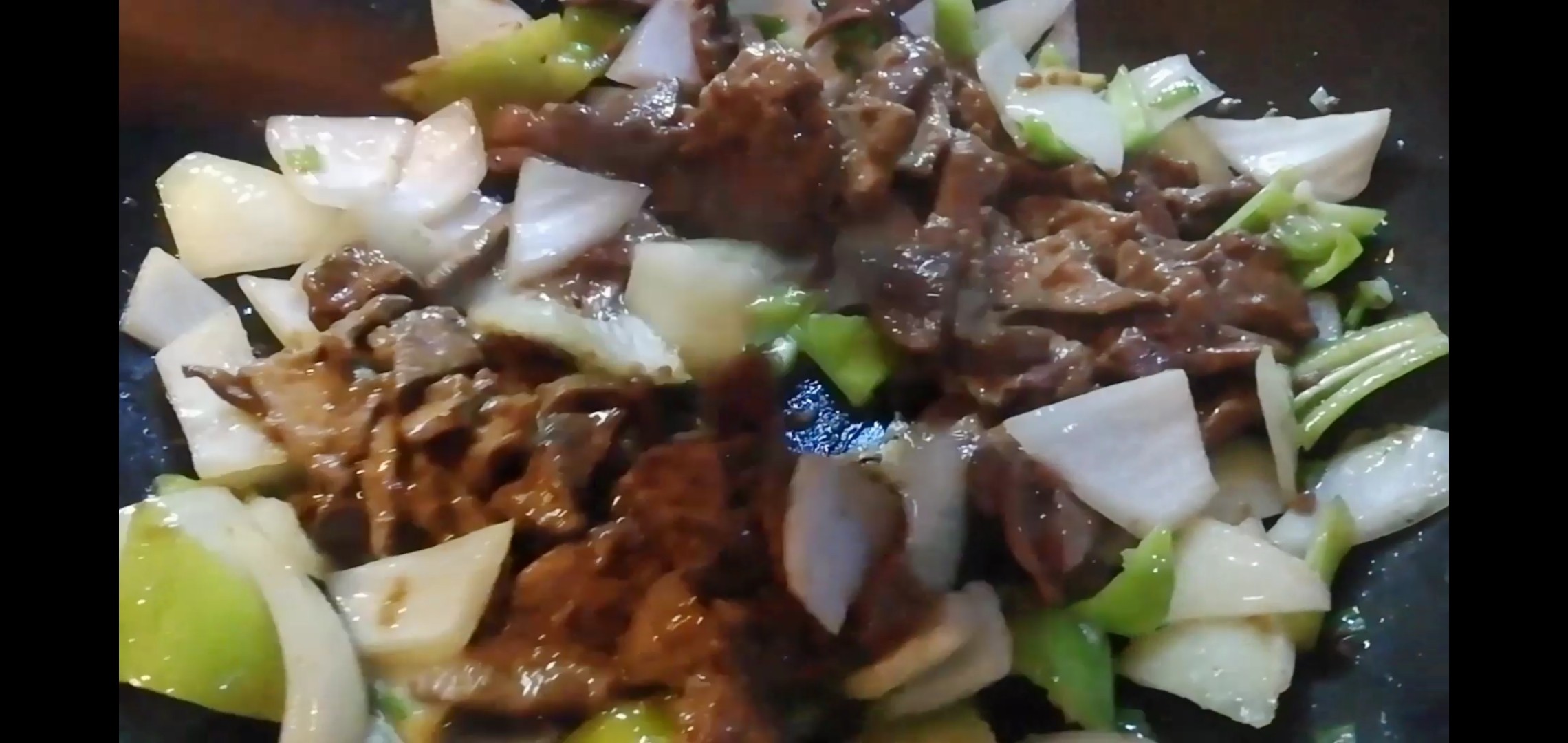 炒豬肝的做法-咸鮮味炒菜譜-易網(wǎng)健康養(yǎng)生網(wǎng) 炒豬肝的做法-咸鮮味炒菜譜