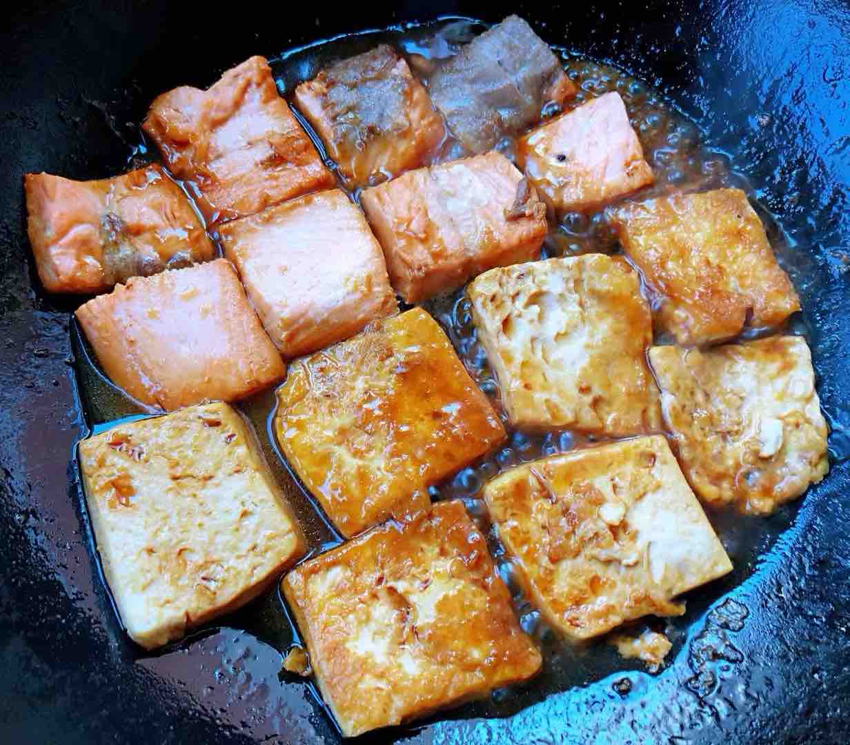 照燒三文魚煎豆腐的做法-家常味煎菜譜