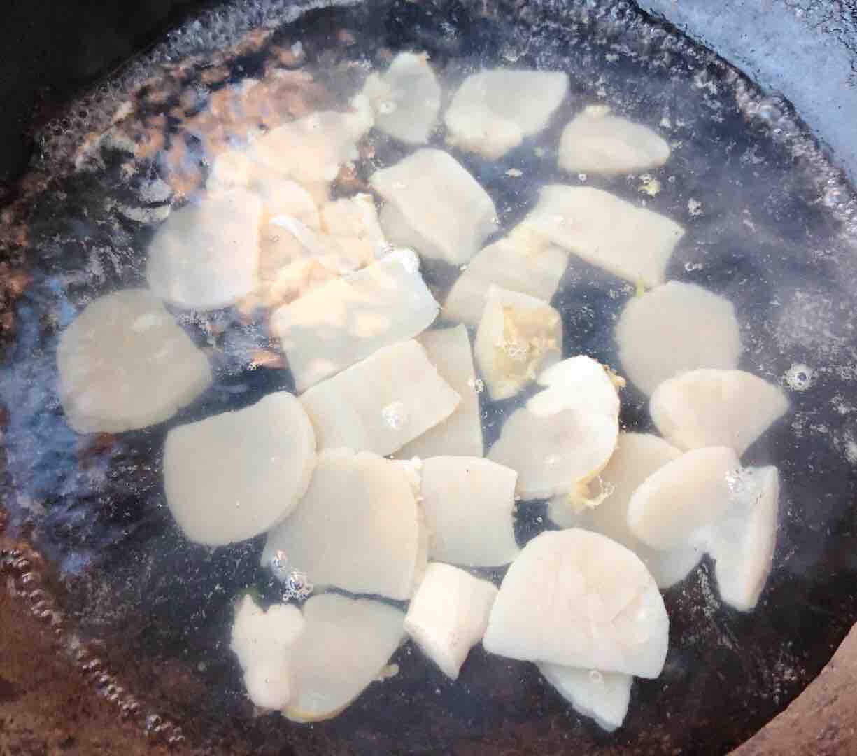 帶子炒萵筍胡蘿卜木耳的做法-咸鮮味炒菜譜