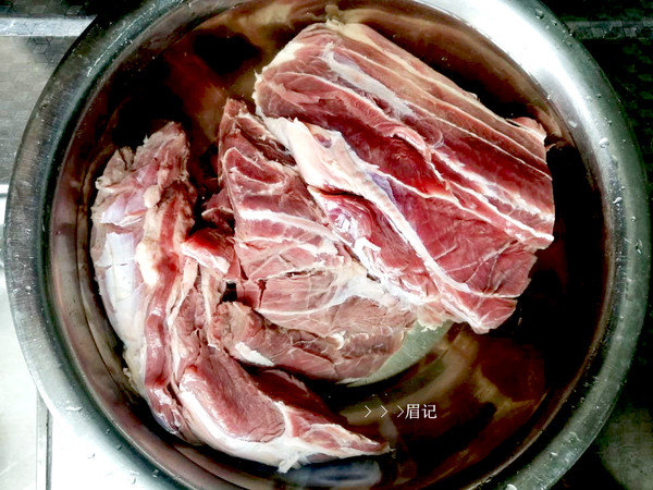 電飯煲鹵牛肉的做法-咸鮮味鹵菜譜