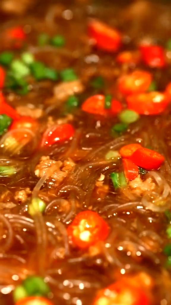 肉末燉粉絲的做法-咸鮮味燉菜譜