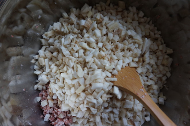 沒有豬肉的株肉獅子頭的做法-醬香味燉菜譜