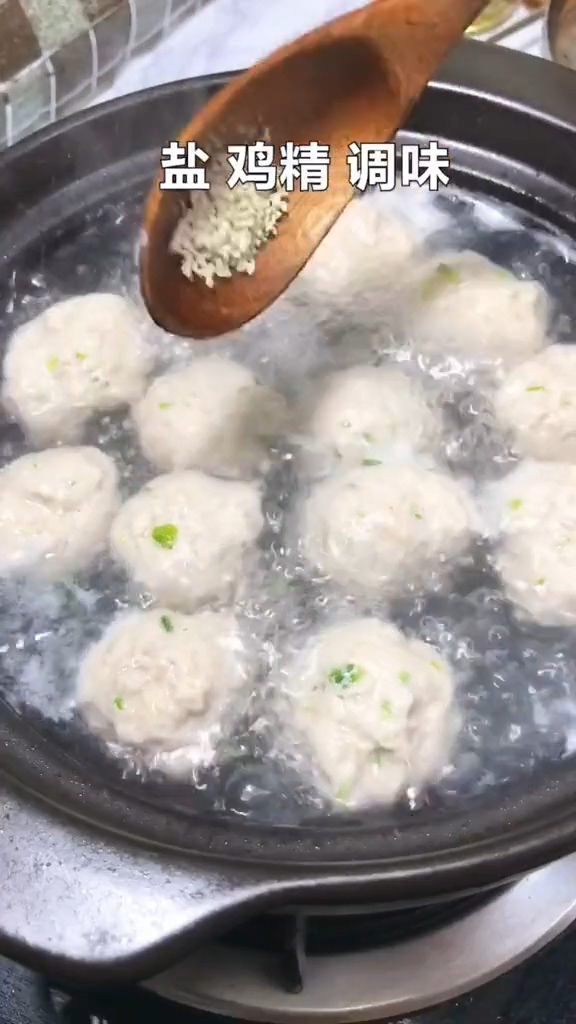 開胃肉丸湯的做法-咸鮮味煮菜譜-易網健康養生網 開胃肉丸湯的做法-咸鮮味煮菜譜