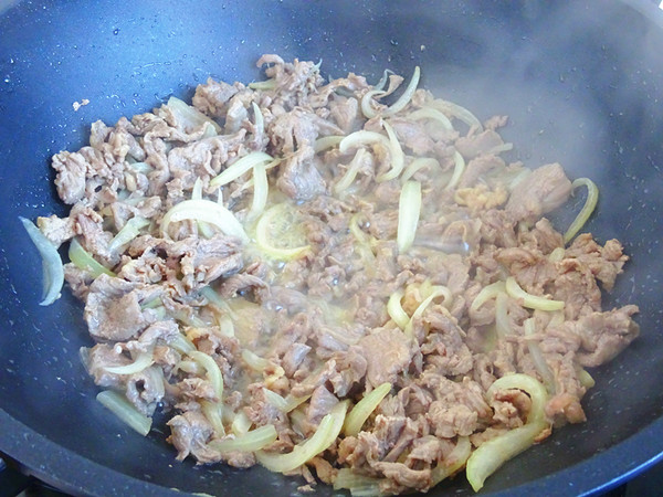 蔥香牛肉的做法-蔥香味炒菜譜