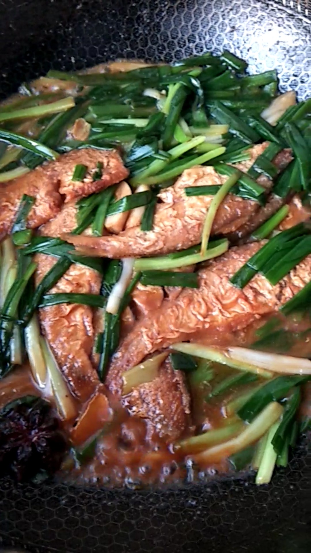 馬口魚燒小蔥的做法-咸鮮味燒菜譜-易網健康養生網 馬口魚燒小蔥的做法-咸鮮味燒菜譜