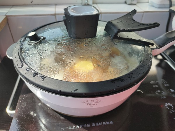 豬腳燉黃豆芽的做法-家常味燉菜譜