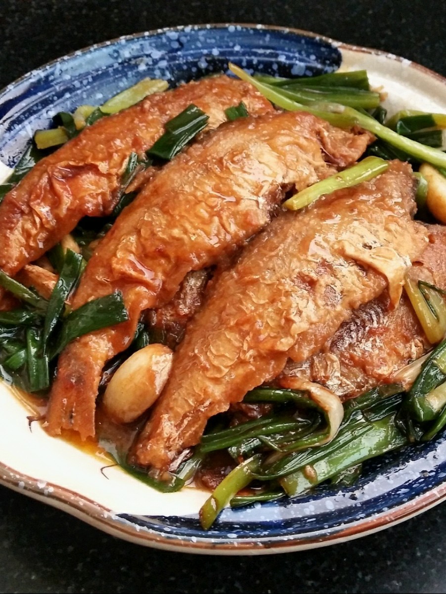 馬口魚燒小蔥的做法-咸鮮味燒菜譜