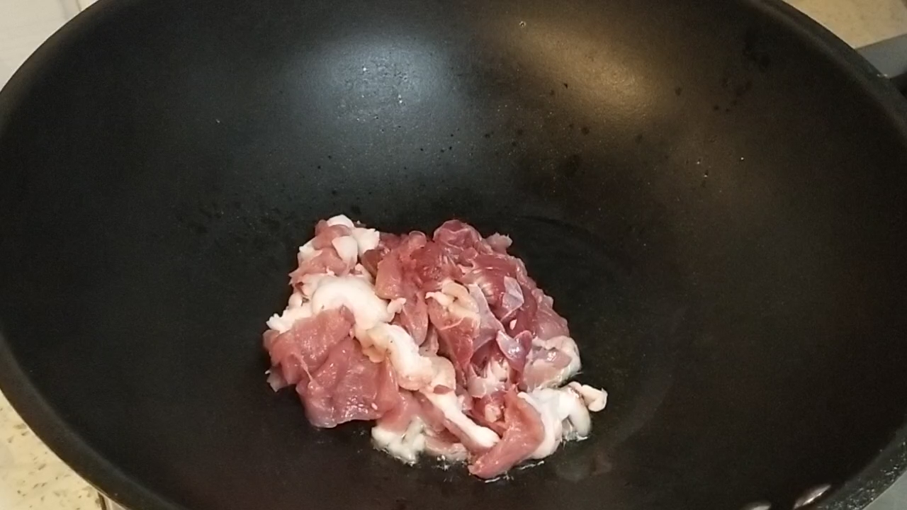 孜然羊肉的做法-家常味炒菜譜