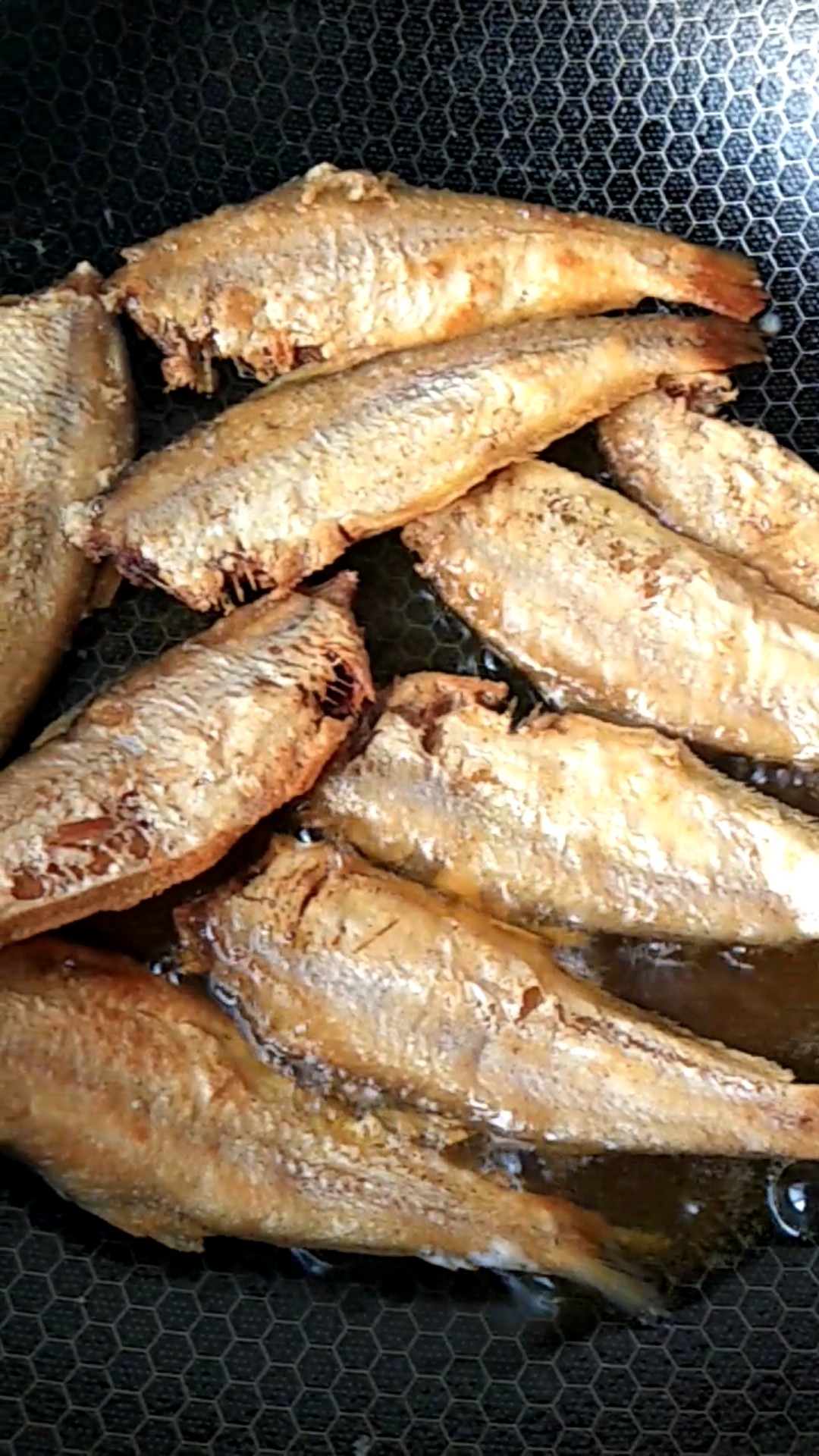 馬口魚燒小蔥的做法-咸鮮味燒菜譜-易網健康養生網 馬口魚燒小蔥的做法-咸鮮味燒菜譜