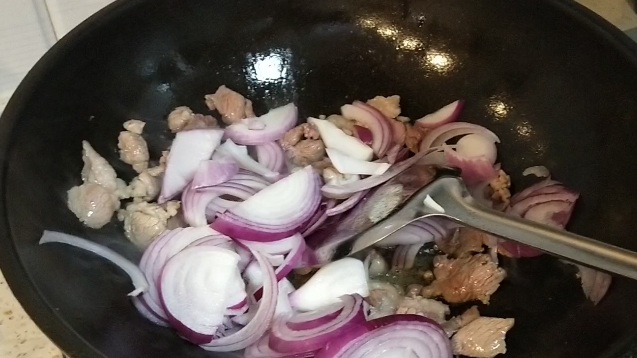 孜然羊肉的做法-家常味炒菜譜