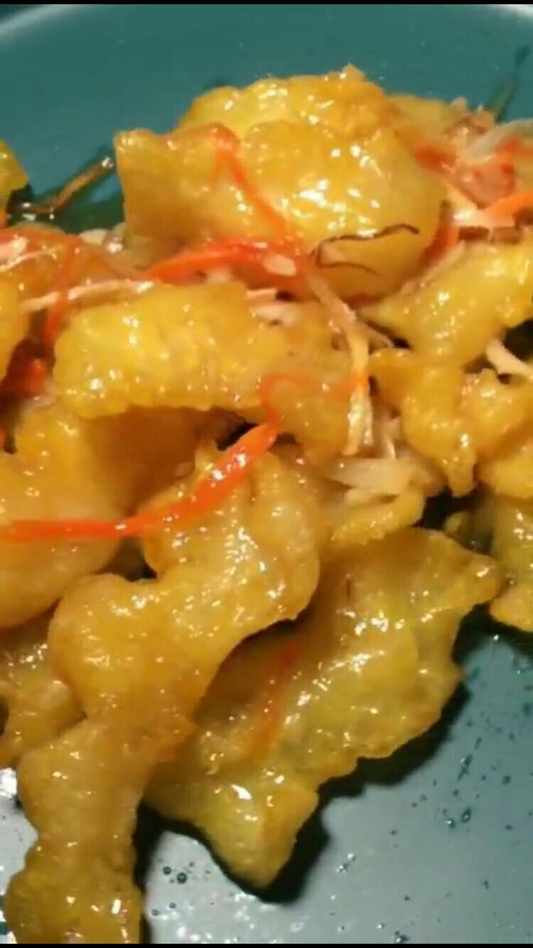 鍋包魚片的做法-酸甜味炸菜譜