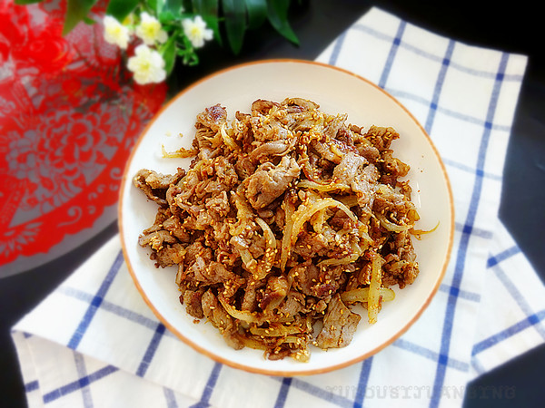 蔥香牛肉的做法-蔥香味炒菜譜