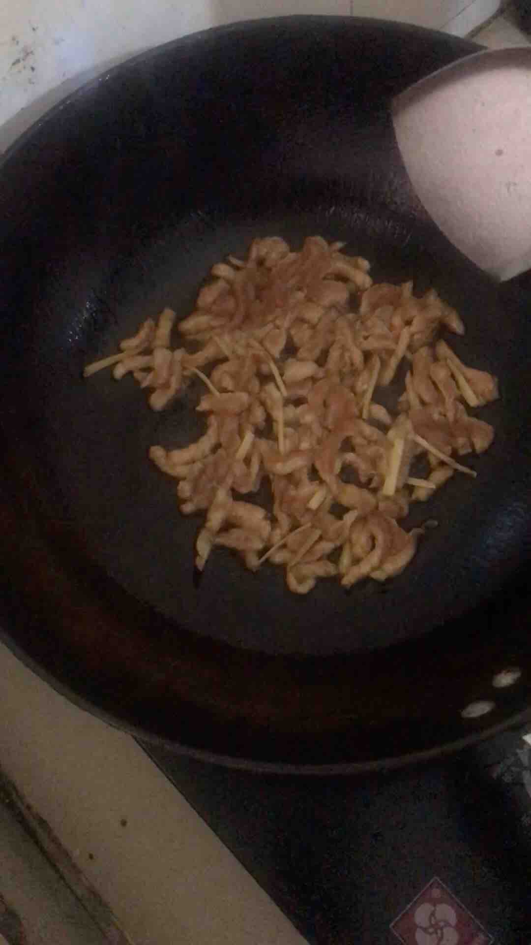 尖椒炒肉絲的做法-香辣味炒菜譜