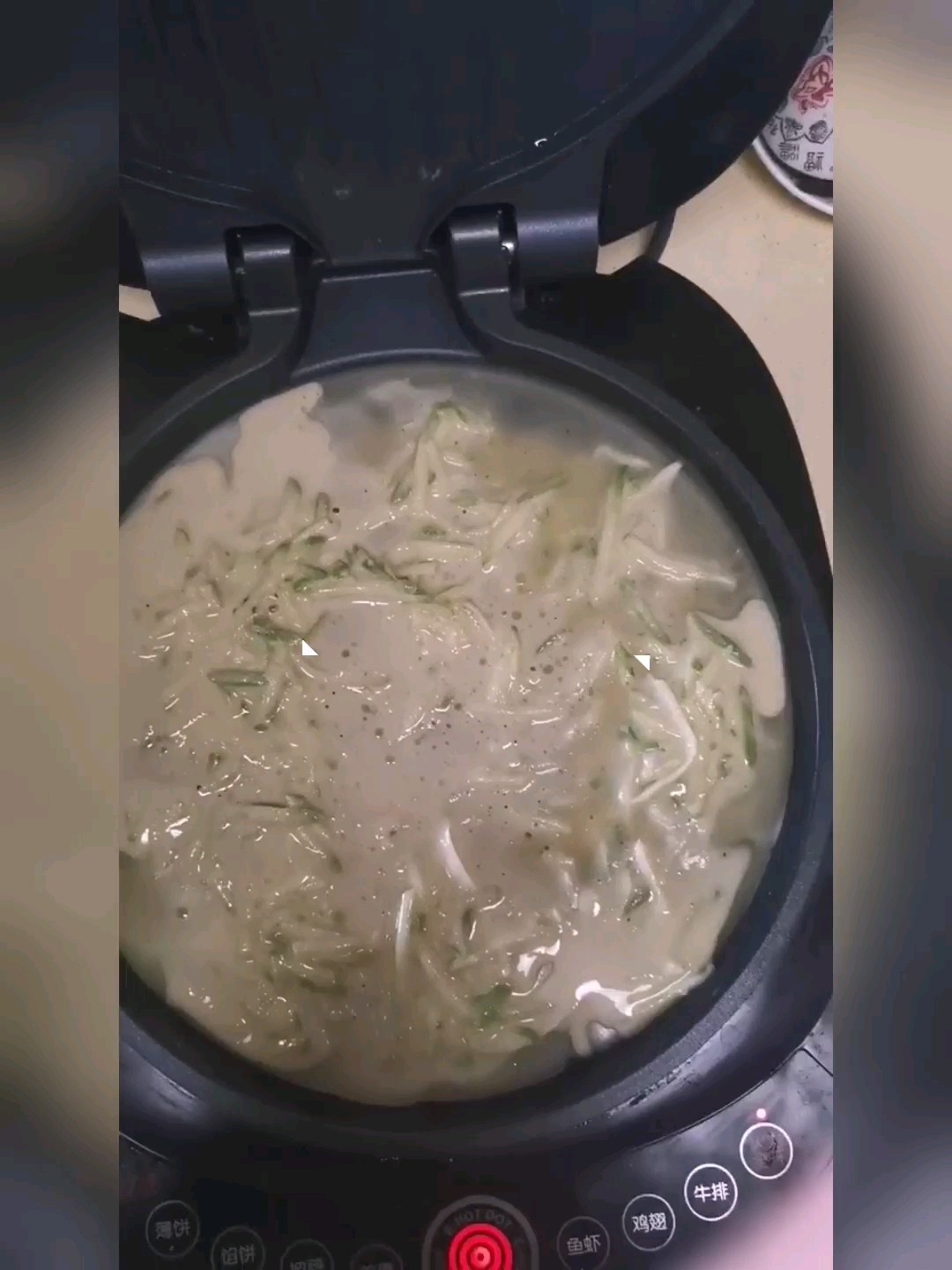 西葫蘆雞蛋餅的做法-家常味煎菜譜