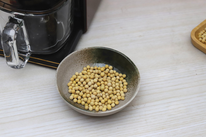 日式豆漿火鍋的做法-家常味煮菜譜-易網<a href=http://www.gyfww.com/ target=_blank class=infotextkey>健康養生</a>網 日式豆漿火鍋的做法-家常味煮菜譜